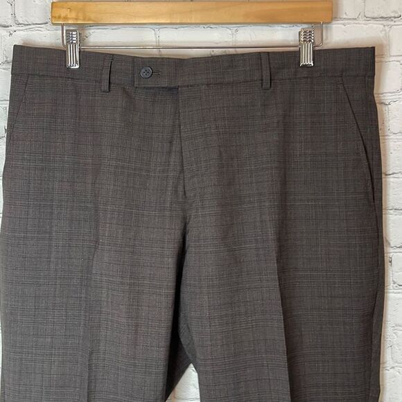 Nautica Men’s Brown Plaid Pleated Front New Dress Pants size 38w x 29l - Picture 2 of 7